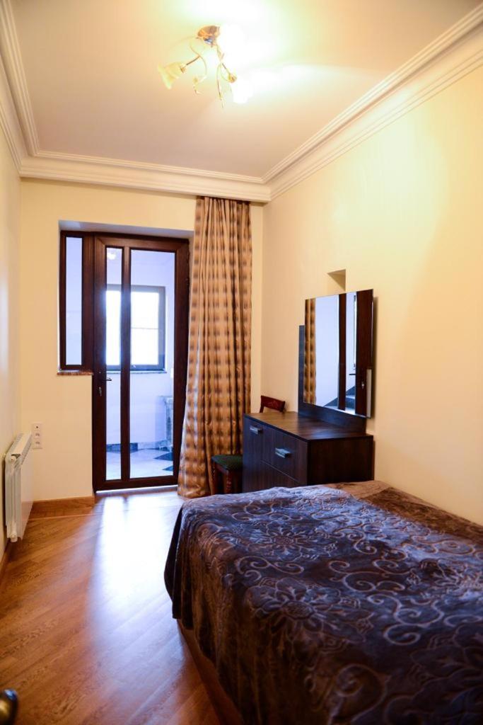 Angel Apartments Ереван Екстериор снимка